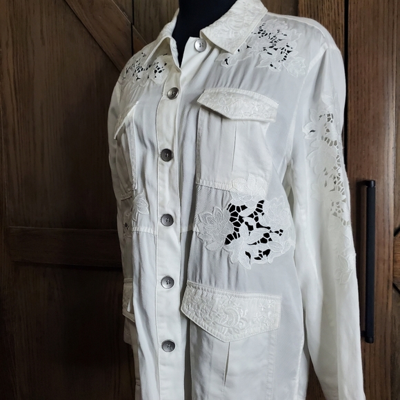 Alice + Olivia Floral Lace Jacket - Picture 2 of 5